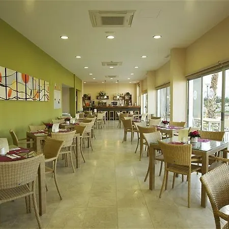 Otel El Plantio Golf 4*